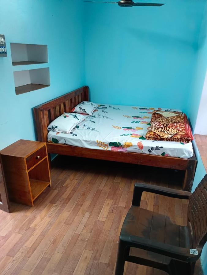 Sankardev Guest House D24 35 Варанаси Экстерьер фото